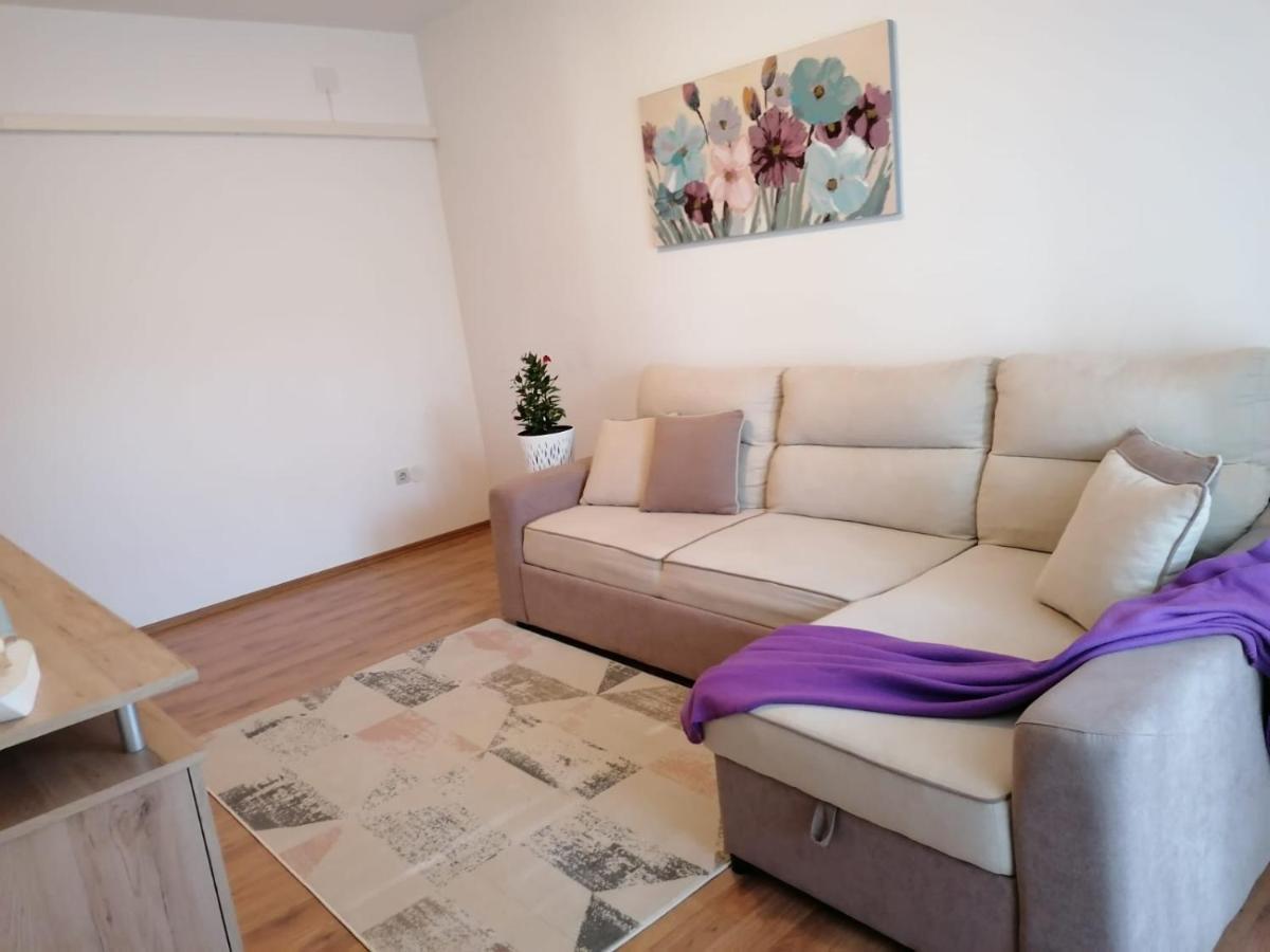ביוגראד נה מורו Apartments Nana מראה חיצוני תמונה