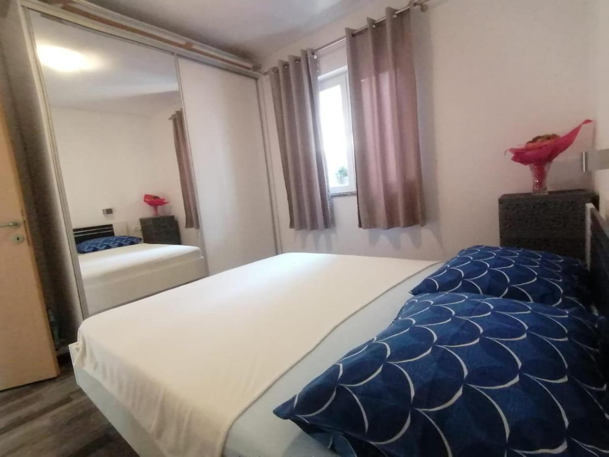 ביוגראד נה מורו Apartments Nana מראה חיצוני תמונה