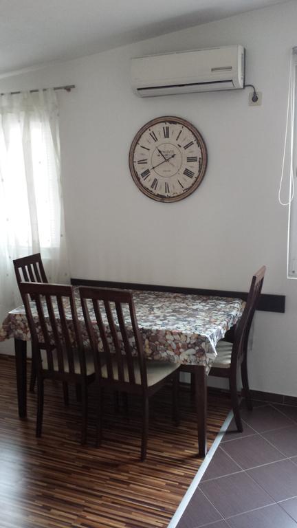 ביוגראד נה מורו Apartments Nana מראה חיצוני תמונה
