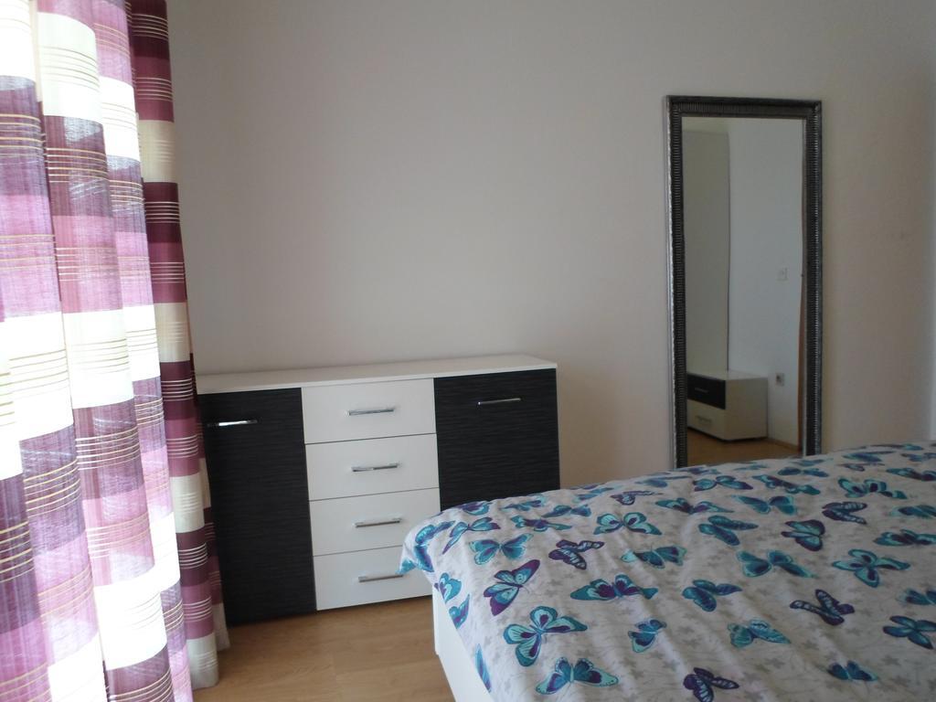ביוגראד נה מורו Apartments Nana מראה חיצוני תמונה