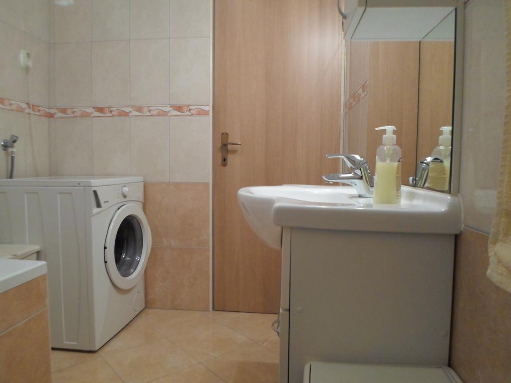 ביוגראד נה מורו Apartments Nana מראה חיצוני תמונה